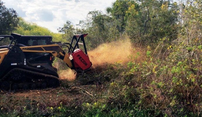 Land Clearing-Pros-Pro Tree Trimming & Removal Team of Riviera Beach